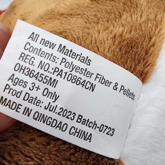 Buc-ees Beaver Mascot Plush 11" Red Hat Shirt Gas Station Stuffed Toy 2023 - Picture 9 of 9